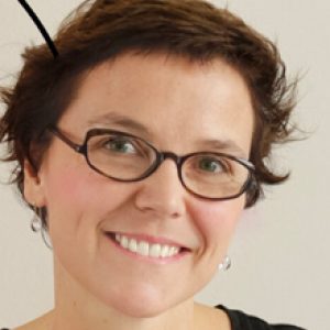 Η Constance Guisset, Παριζιάνα σχεδιάστρια και σκηνογράφος, δημιουργός του συστήματος Waves για τη LaCividina