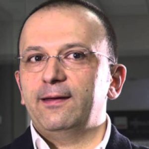Paolo Pampanoni, αρχιτέκτονας και σχεδιαστής από την Ασίζη — σχεδιαστής του συστήματος χωρισμάτων Mood της Las Mobili