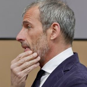 Progetto CMR, στούντιο ολοκληρωμένου σχεδιασμού από το Μιλάνο — σχεδιαστές του γραφείου Elite και της πολυθρόνας Lead της Las Mobili