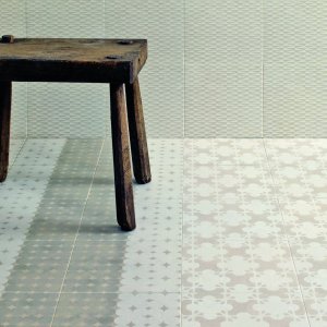 Τοίχος χώρου διαλείμματος σε μοτίβα Azulej Bianco