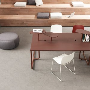Οβάλ τραπέζι συσκέψεων Itube της Alea Office