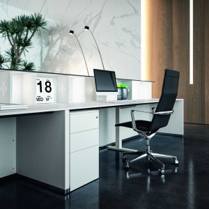 Σύνθεση Lux 400 εκ. στο φουαγιέ εταιρείας