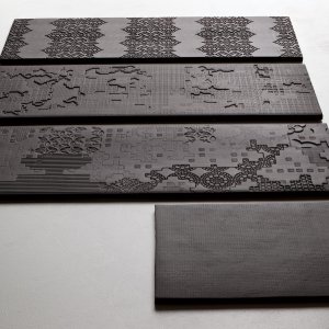 Bas-Relief Nero με βαθύ σκιοφωτισμό