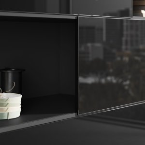 Boiserie Elite με ράφια και ενσωματωμένη ταινία LED πίσω από το γραφείο