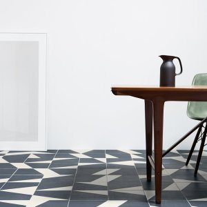 Μοτίβο Puzzle Anglesey σε μπλε και λευκό