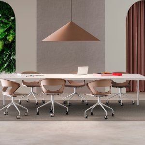 Kicca της Kastel με τιρκουάζ κέλυφος από πολυπροπυλένιο, μπροστινή όψη