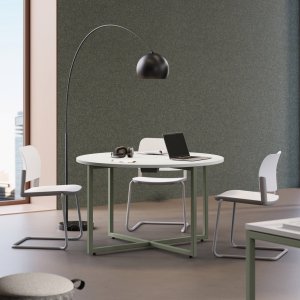 Bench Sigma για τέσσερα άτομα με πράσινα πόδια γέφυρας