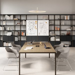 Top access flip-top με βουρτσάκι σκόνης και κανάλι καλωδίων σε γραφείο Sigma
