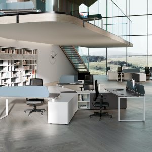 Γυάλινη επιφάνεια του γραφείου διεύθυνσης Loft