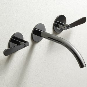 Θερμοστατικό σετ ντους Lutezia της Cea Design με ντουζάκι χειρός και γκρι σπιράλ