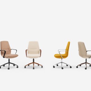 Βάση σε απόχρωση oyster white RAL 1013 στην πολυθρόνα Synua