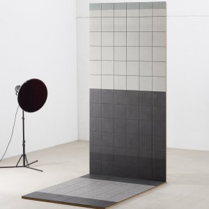 Μοτίβο Mesh White της Tape Mutina σε λευκή βάση