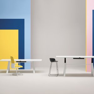 Ρυθμιζόμενο Arki-Table ADJ σε ύψος όρθιας εργασίας