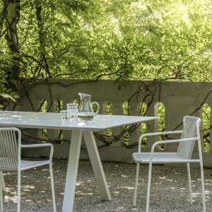 Μικρό τετράγωνο Arki-Table ARKW5/2 με πόδια δρυός