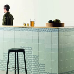 Μοτίβο Grainy Green της συλλογής Tape σε εφυαλωμένο γρανίτη