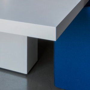 Τραπέζι συνεδριάσεων Asymmetrical Meeting, ίδια οικογένεια με το γραφείο