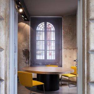 Διευθυντικά γραφεία Asymmetrical 307 × 200 cm σε ματ Nero