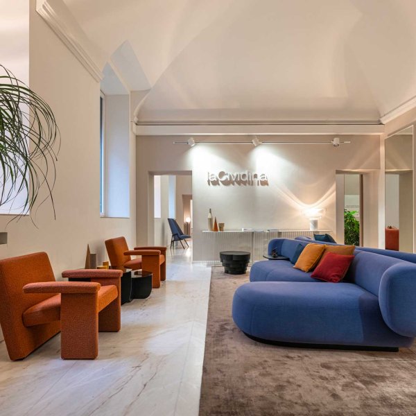Καναπές design LaCividina σε χώρο lounge