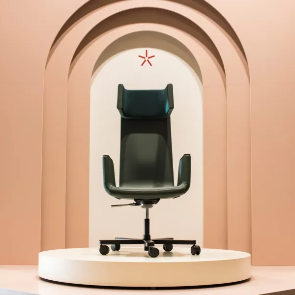 Κάθισμα design Luxy σε χώρο εργασίας