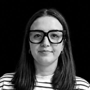 Martina Ignazii, Πωλήσεις εξωτερικού και Ιταλίας · Πρώτη επαφή - La Mercanti